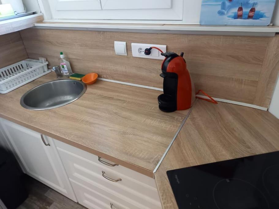 Cosy T2, Meuble De Tourisme 3 Etoiles, Parking Ferme , 2Velos, Wi-Fi Narbonne Bagian luar foto