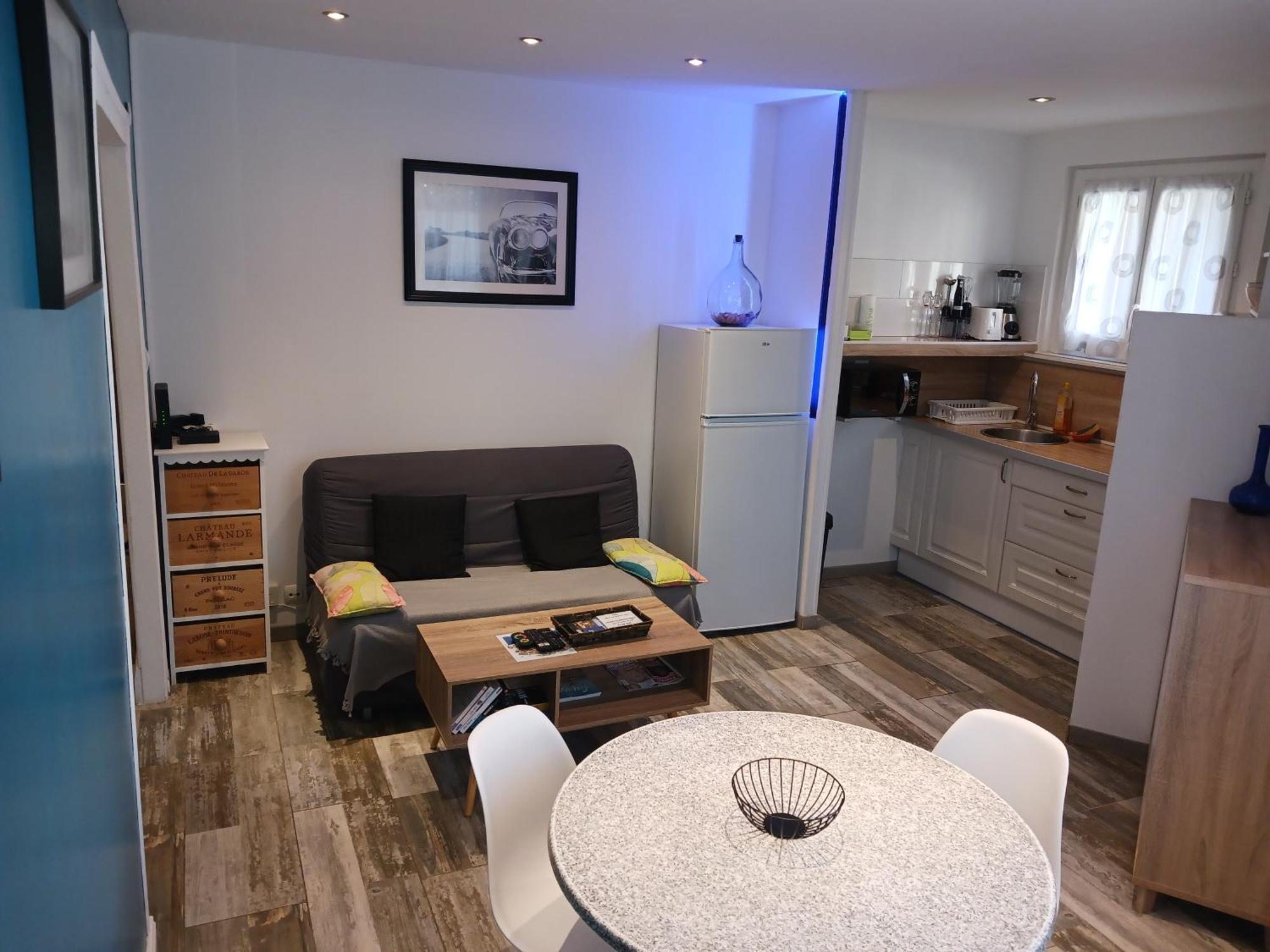 Cosy T2, Meuble De Tourisme 3 Etoiles, Parking Ferme , 2Velos, Wi-Fi Narbonne Bagian luar foto